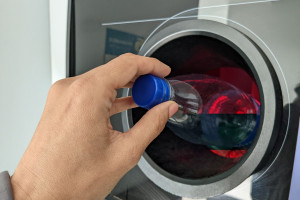 Koszty systemu kaucyjnego w najbliższych 10 latach przekroczą 40 mld zł (RAPORT)