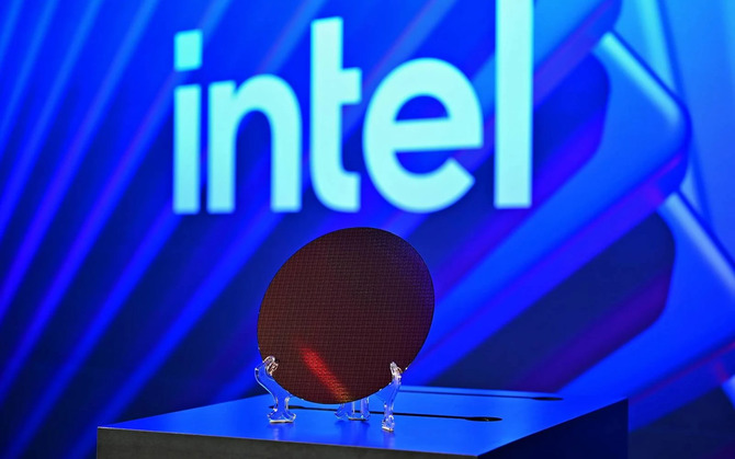Intel 18A - Omówienie nowej litografii dla procesorów Panther Lake. Lepsza efektywność energetyczna dzięki RibbonFET i PowerVia [1]