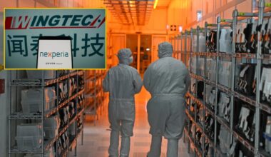 Holendersko-chiński spór o chipy może zatrzymać produkcję aut w całej Europie