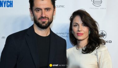 Katarzyna Wajda i Bartłomiej Kotschedoff na premierze "Seksu dla opornych". Trzymali się za ręce - Kobieta Onet