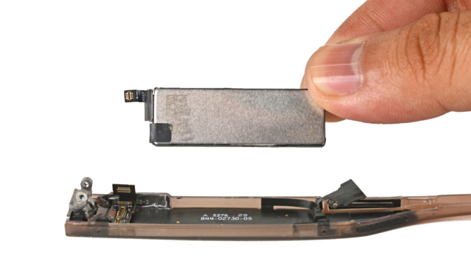 iFixit rozbiera Meta Ray-Ban Display z rewolucyjną technologią geometric wave i pokazuje, jak trudne są w naprawie [3]