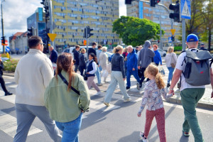 Firmy ostrożne, płace hamują. Lipcowe dane nie napawają optymizmem