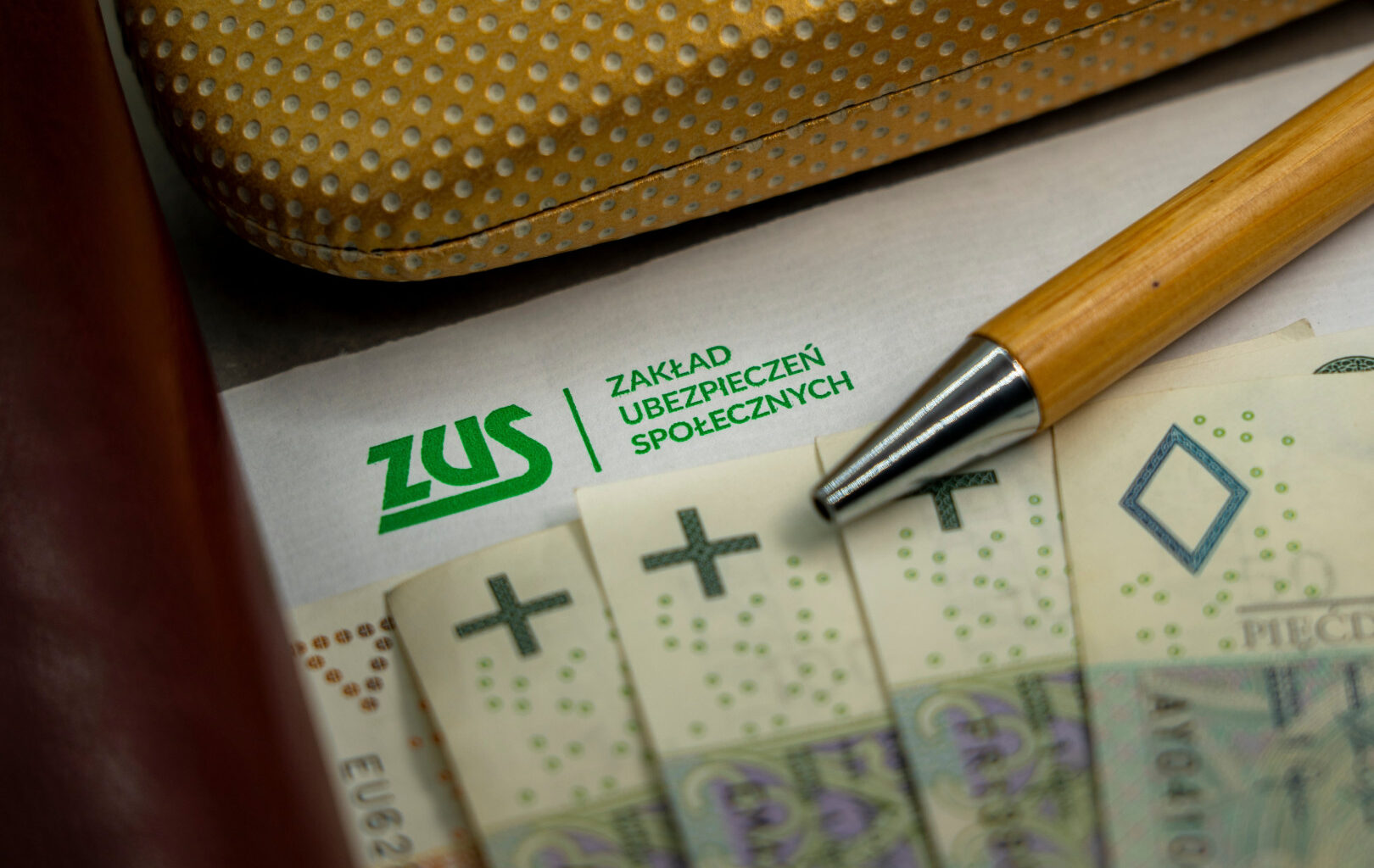 ZUS konfiskuje składki emerytalne? Ministerstwo komentuje głośną sprawę