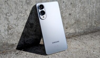 Samsung Galaxy S26 Edge został anulowany. Przyszłoroczna linia flagowców tego producenta będzie zaskakująco zwyczajna [1]