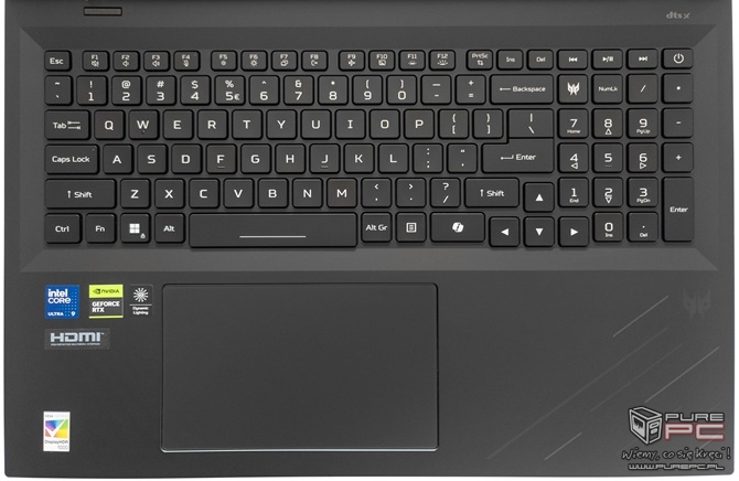 Notebooki Predator Helios oraz komputery i monitory z serii Nitro - Innowacyjne rozwiązania dla graczy i profesjonalistów w erze AI [nc1]