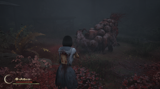 Ile jest Silent Hill w Silent Hill f? Nowy, psychologiczny survival horror to jedna z najlepszych części pod kątem fabularnym [nc1]