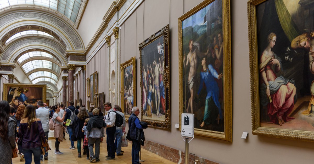 Kradzież w Luwrze. Klejnot porzucony podczas ucieczki