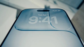 To miał być rewolucyjny iPhone, a jest klapa. Nikt nie chce takich smartfonów?