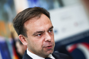 Minister Domański o powrocie niedziel handlowych. "Ta dyskusja jest potrzebna"