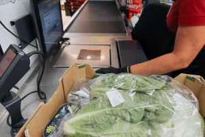 Koniec z papierem w Biedronce. Klienci wreszcie się tego doczekali