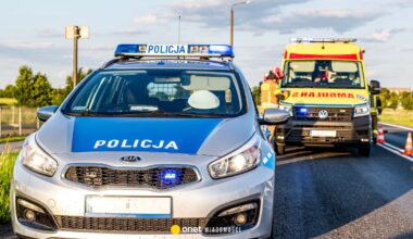Tragedia na S5 pod Poznaniem. Nie żyje kierowca. Leżał przy aucie na poboczu