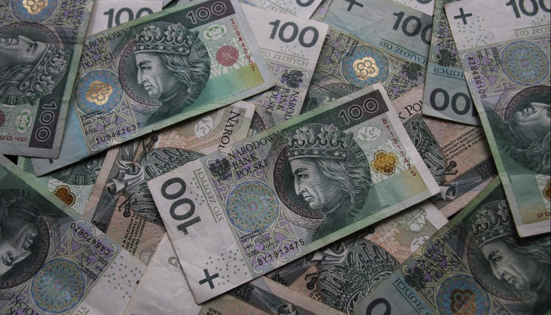 Ile Polacy zebrali na kontach PPK? Podano liczby