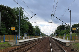 Najstarsza linia kolejowa w Polsce budzi się do życia. Pociągi pomkną jak nigdy wcześniej