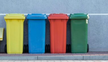 Fioletowe worki mają rozwiązać problem tekstylnych śmieci