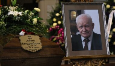 Pogrzeb prof. Adama Strzembosza. Rodzina zwróciła się ze specjalną prośbą