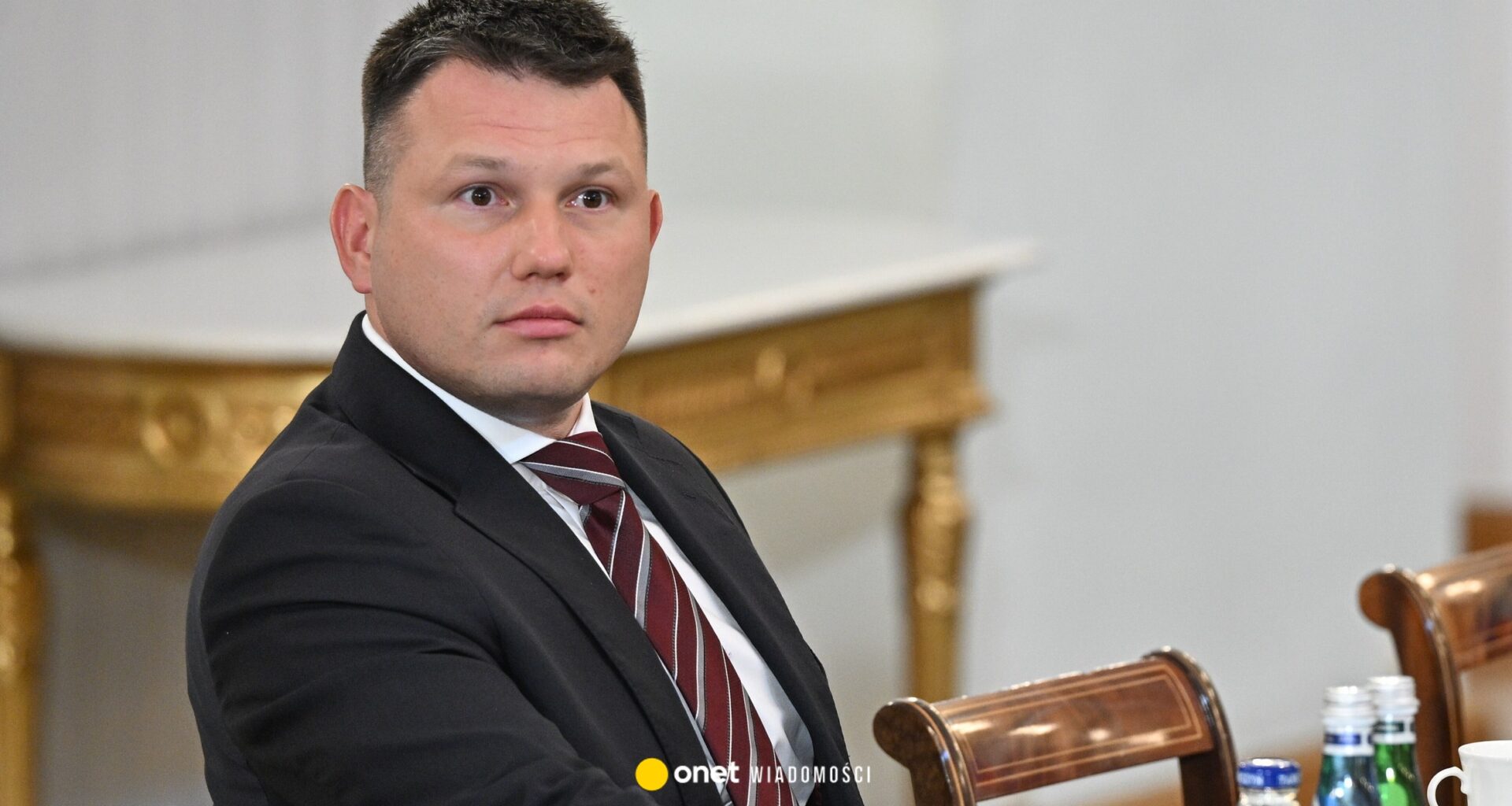 Sławomir Mentzen o alkoholu w Sejmie. "Tak można przynajmniej poznać posłów"