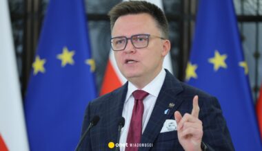 Przesłuchanie Szymona Hołowni przerwane. "Na wniosek marszałka"