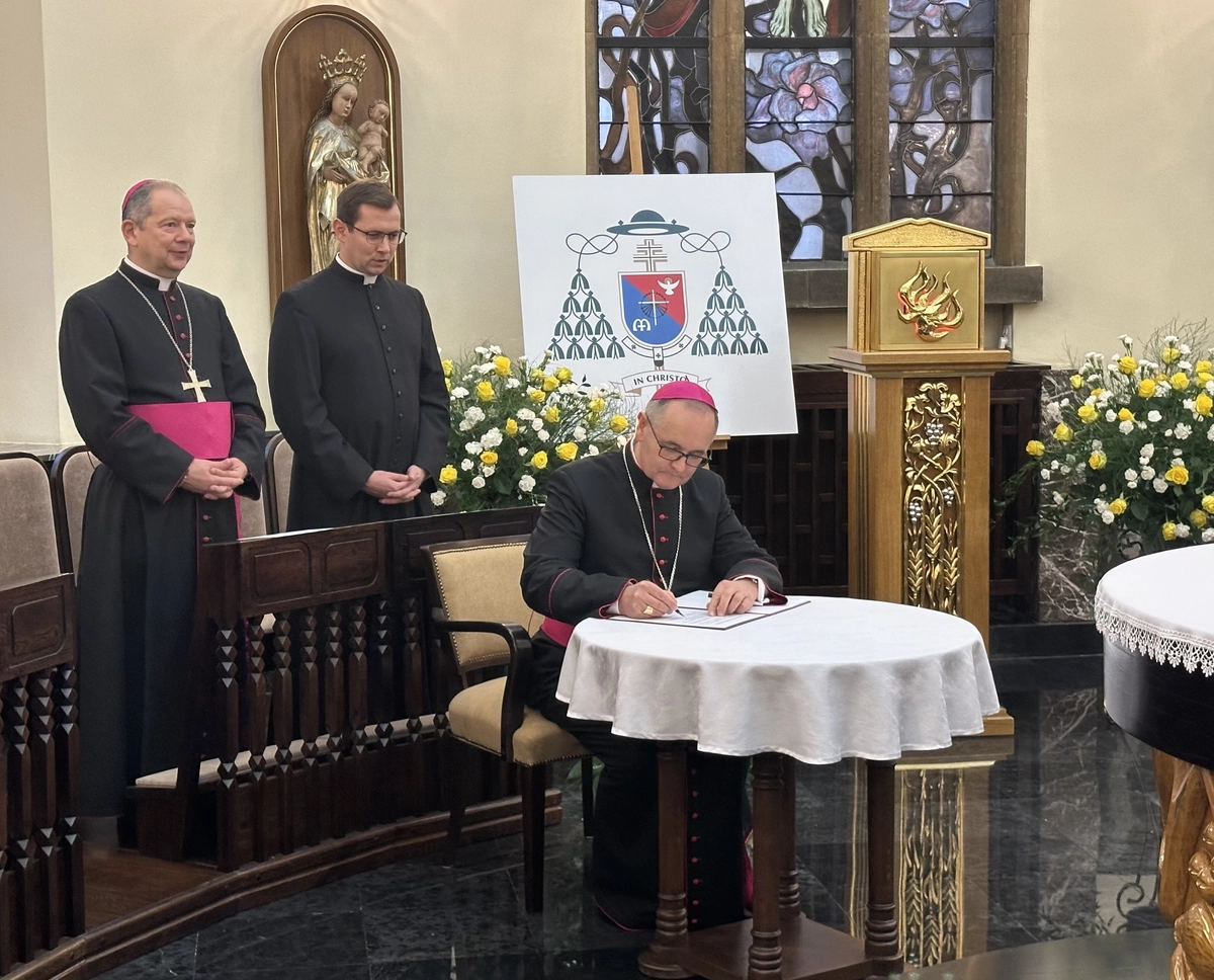 Abp Przybylski kanonicznie objął rządy w archidiecezji katowickiej