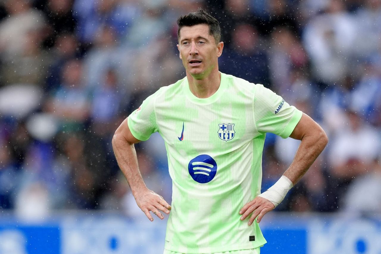 Hiszpanie nie mają wątpliwości. To dlatego Lewandowski odejdzie z Barcelony