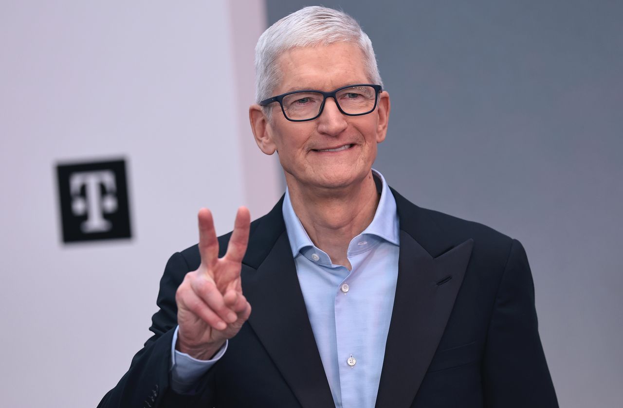Apple wyłożyło 750 mln dolarów. Gigant wchodzi w świat transmisji sportowych