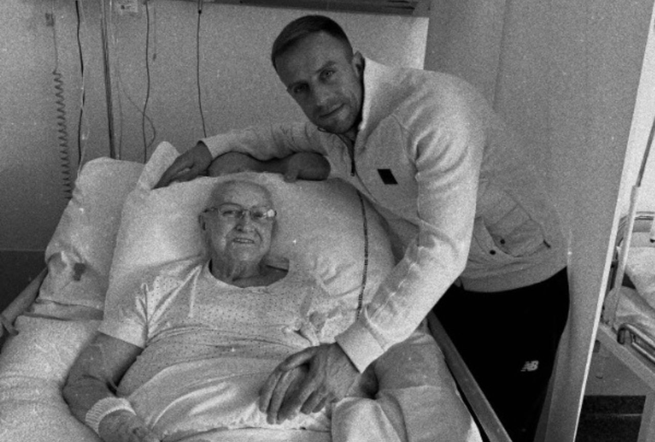 Rodzinny dramat Grosickiego. "Dziękuję za wszystko" - SportoweFakty