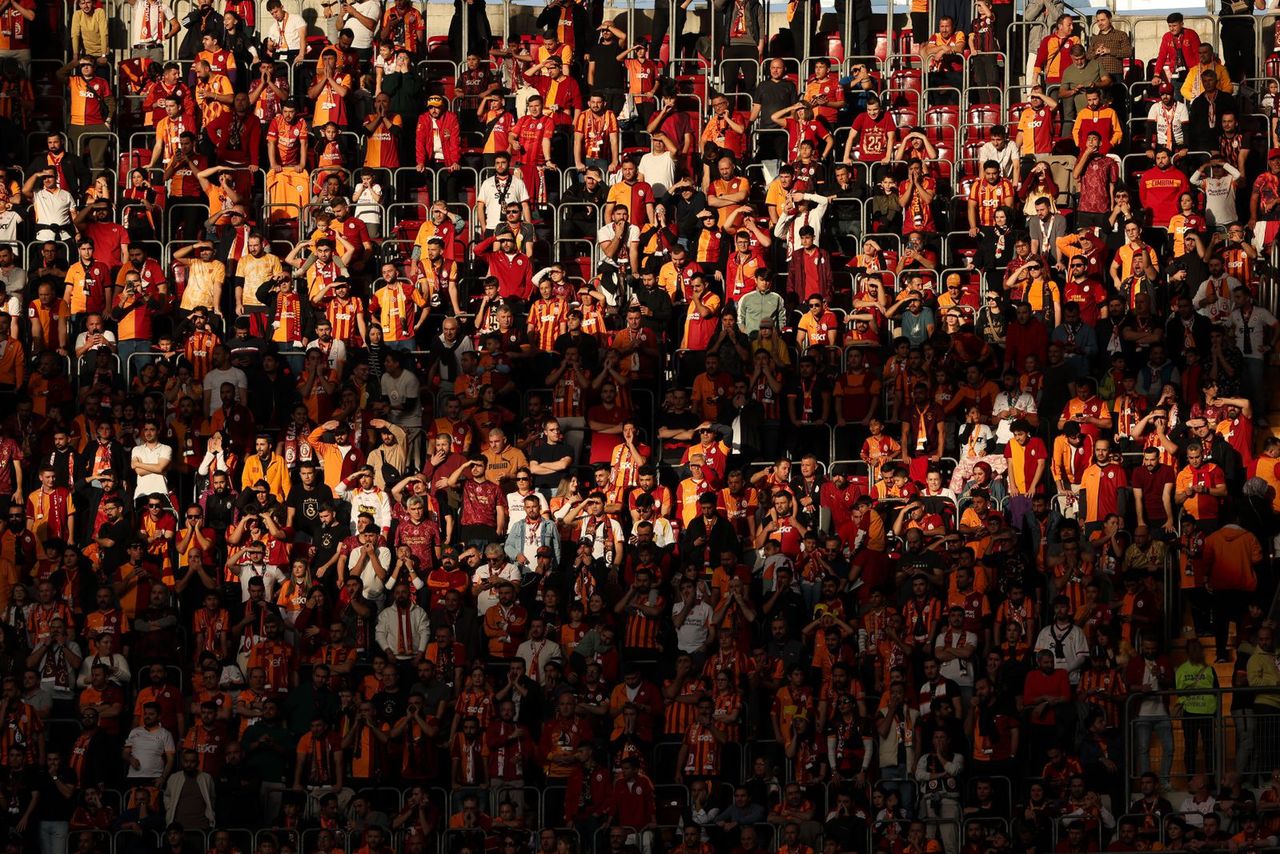 Niebywały sędziowski skandal. Jeden z nich obstawił ponad 18 tys. meczów!