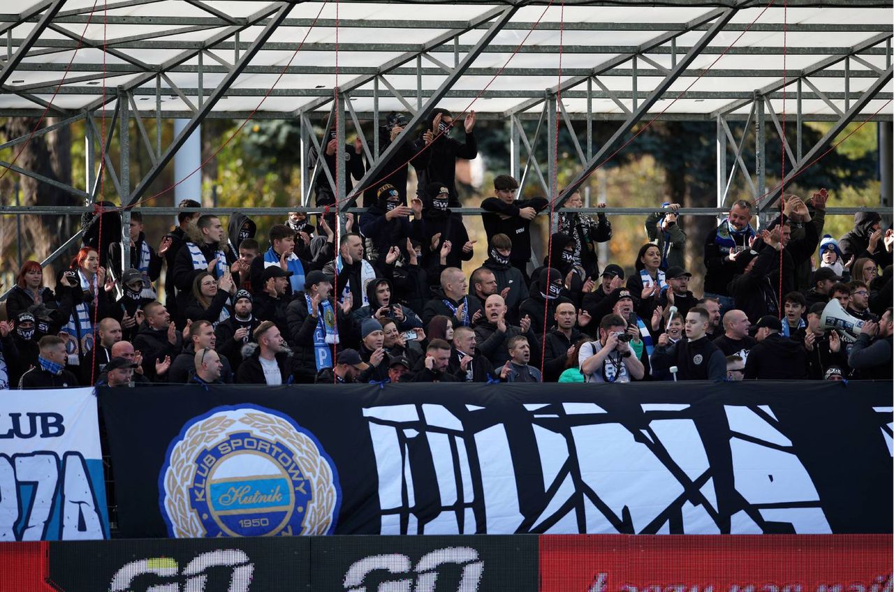 Skandaliczny transparent i spalone szaliki. Jest oświadczenie Hutnika