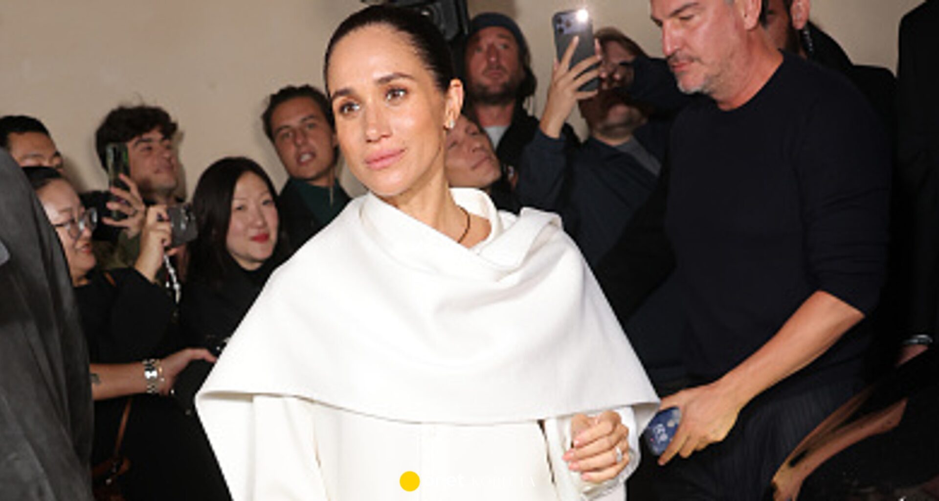 Meghan Markle po 3 latach znów w Europie. Dwie stylizacje w jeden wieczór