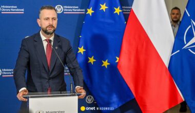 Szef MON oburzony słowami posła KO. "Oczekuję przeprosin"