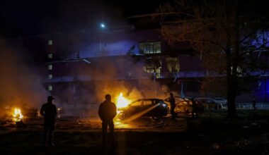 Atak Rosjan na obiekty energetyczne. Wybuchy słychać w Kijowie - Onet