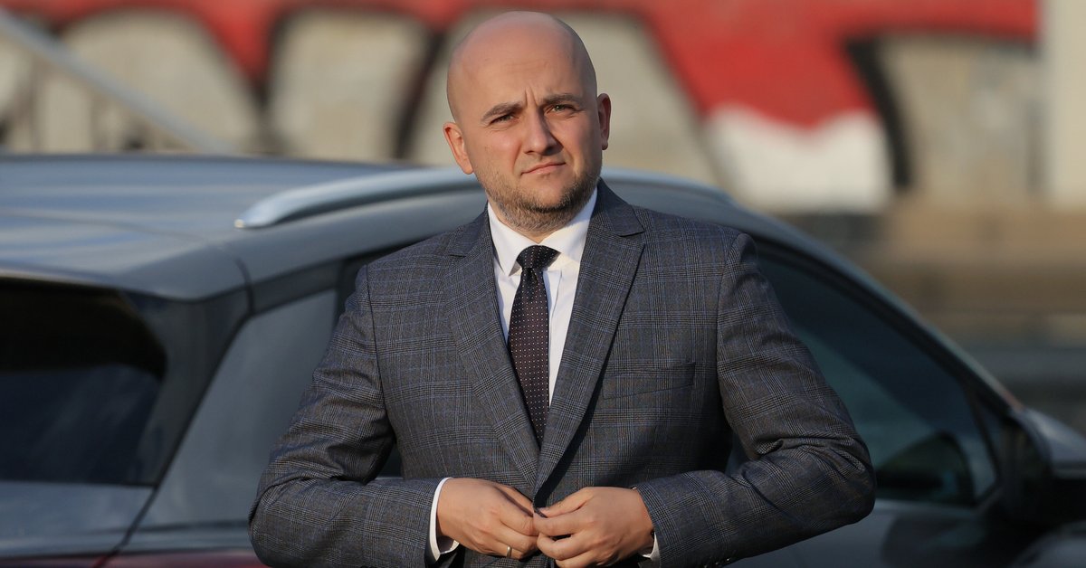 Dariusz Matecki nawołuje do ujawnienia danych policjanta. Jest zawiadomienie do prokuratury