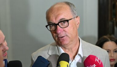 Włodzimierz Czarzasty odpowiada na warunki Szymona Hołowni. "Powinien zabiegać o spotkanie" - Onet
