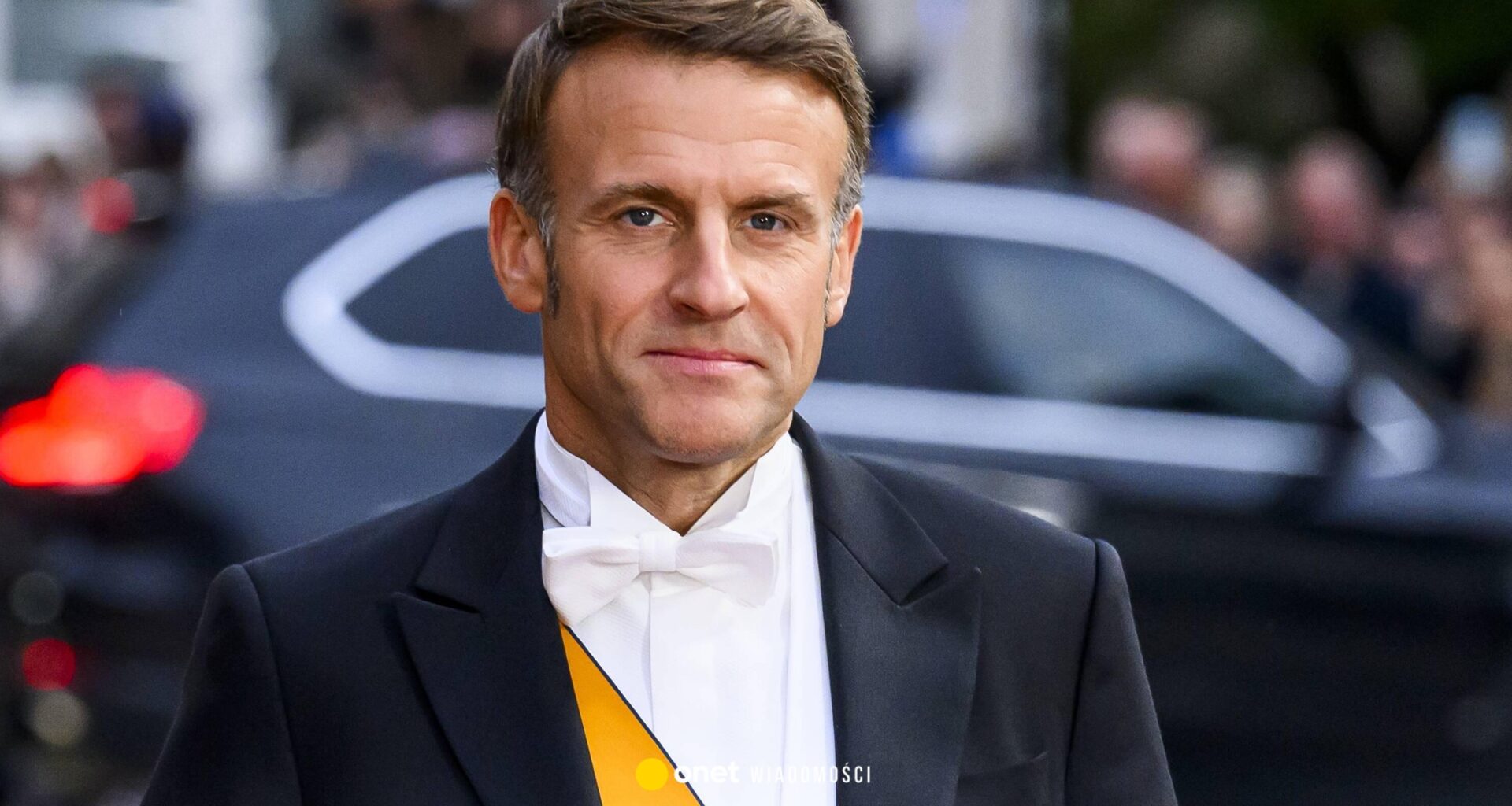 Francuska farsa. Macron wciąż się miota, ale tego pożaru nie ma jak ugasić