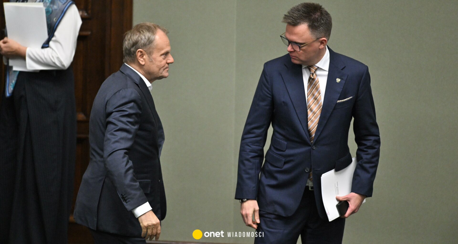 Donald Tusk zwleka ze zmianami w rządzie. W grze sensacyjny wariant