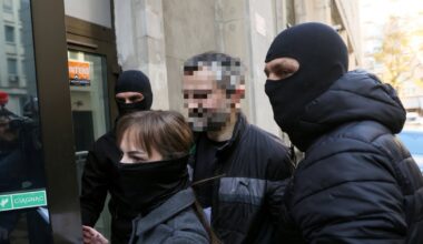 Atak na biuro PO. Wiadomo co podejrzany mówił przed przesłuchaniem - Onet