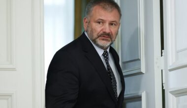 Ruch Waldemara Żurka. Nieoficjalnie: wystąpi o uchylenie immunitetu Ziobrze - Onet