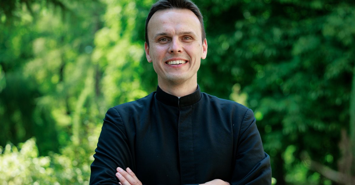 "Ksiądz z osiedla" otwiera klub w miejscu, gdzie była agencja towarzyska