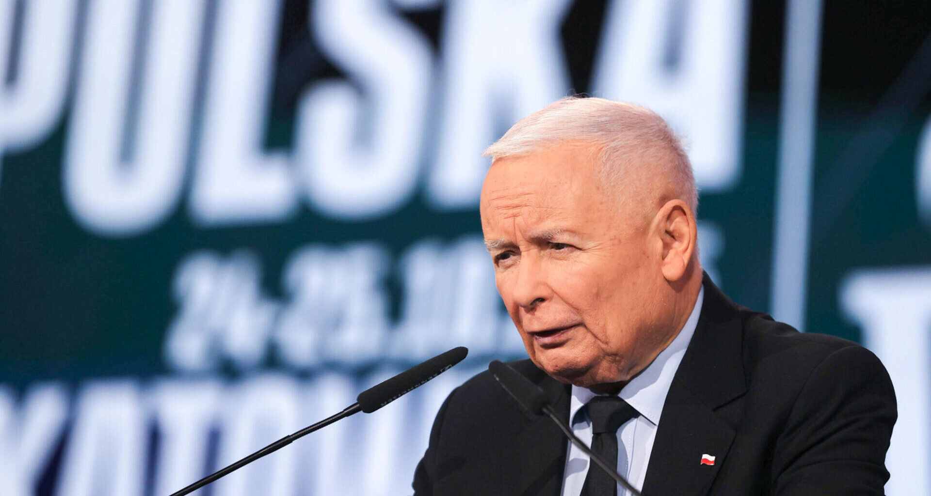 Czego zabrakło w wystąpieniu Kaczyńskiego? To do nich się "uśmiechnął"