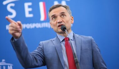 Zbigniew Ziobro reaguje na wniosek prokuratury. "Przestępcza szajka"
