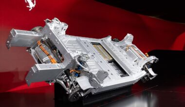 Ferrari Elettrica spóźnione o 3-6 lat. Przyspieszenie do 100 km/h w 2,5 s, bateria 122 kWh, zasięg ok. 250 km przy 140 km/h | SAMOCHODY ELEKTRYCZNE