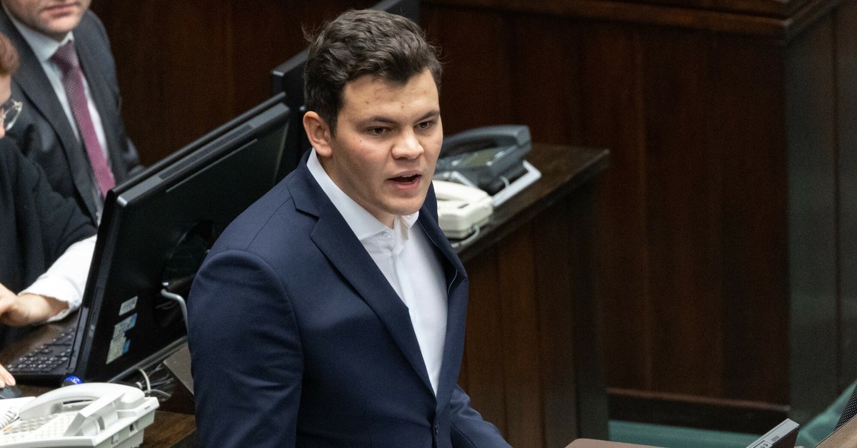 Adam Gomoła składa ślubowanie w Sejmie