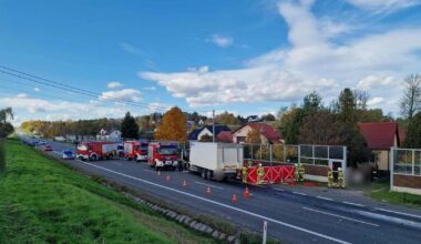 Tragiczny wypadek w powiecie wielickim. Na DK94 lądował LPR. Jedna osoba nie żyje - Onet