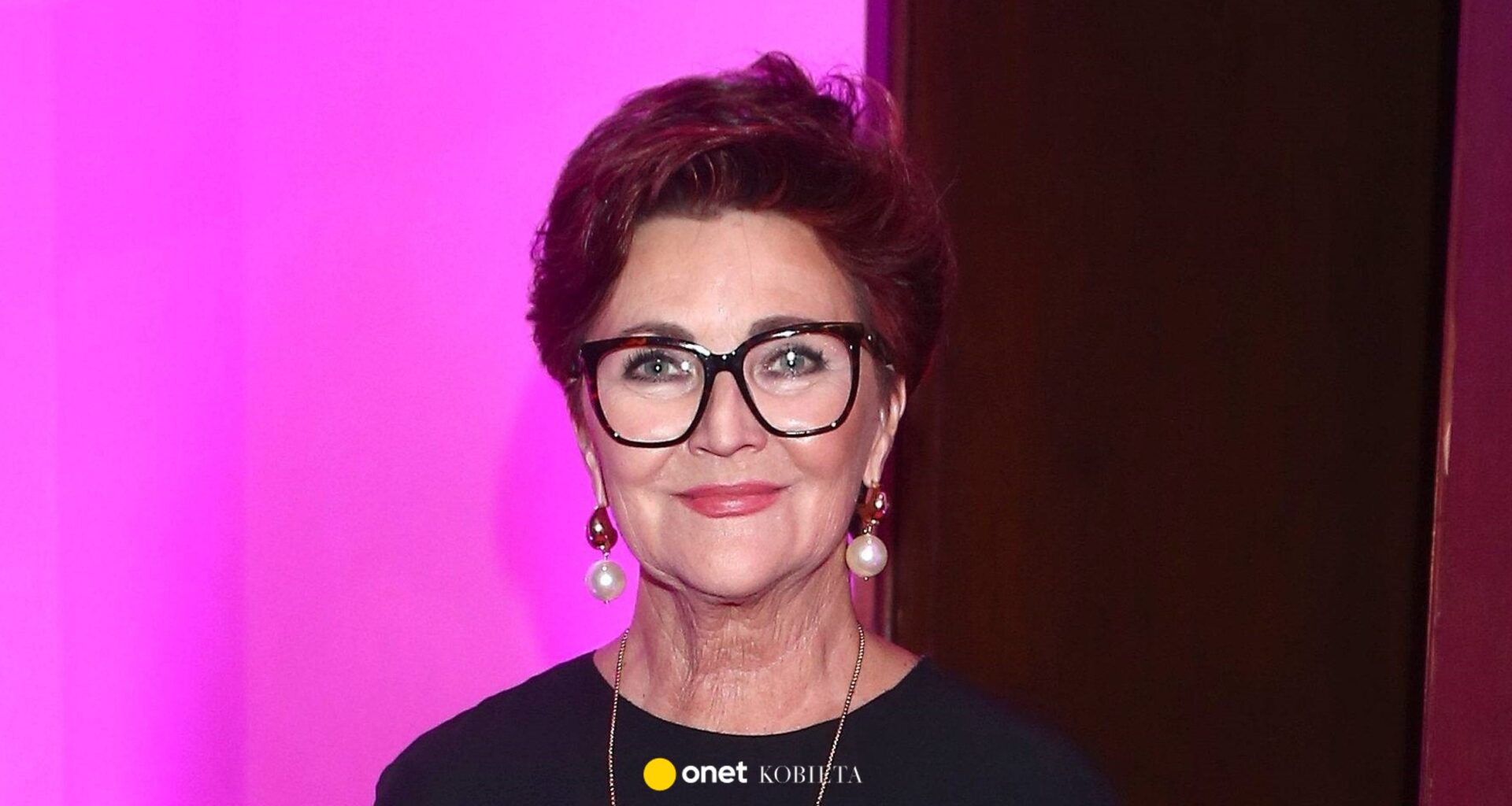 Jolanta Kwaśniewska bryluje na gali. Jeden szczegół przykuwa uwagę - Moda