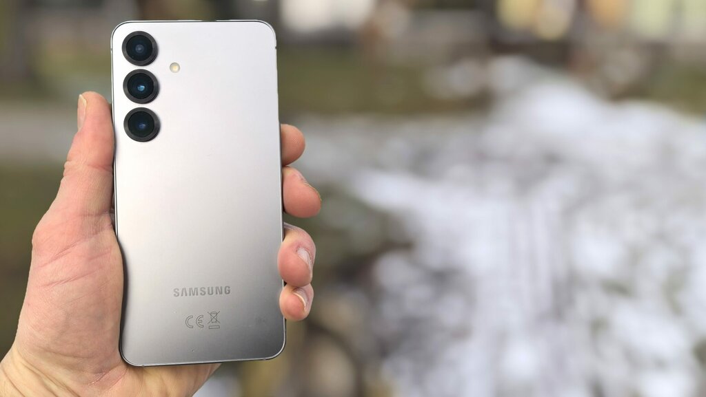 Samsung Galaxy S25 + słuchawki w zestawie na 24 raty 0%