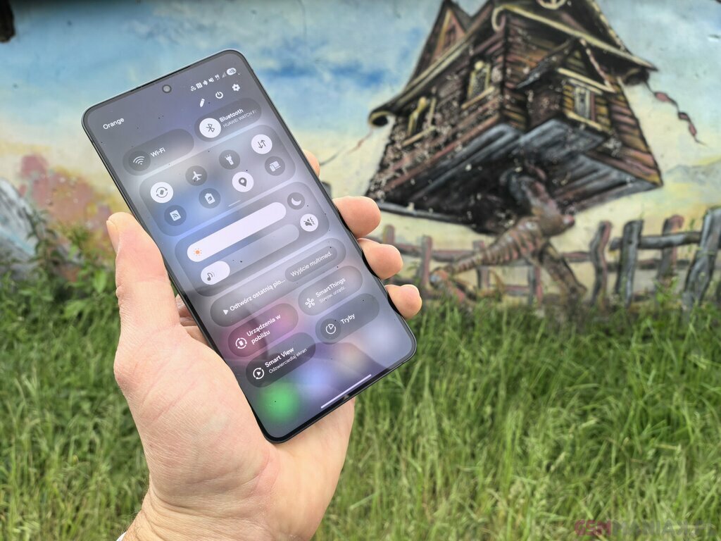 Samsung Galaxy S25 Edge taniej o 50% niż w dniu premiery