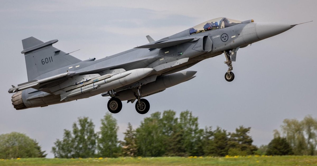 Pierwszy JAS-39 E dostarczony do jednostki bojowej szwedzkiego lotnictwa.