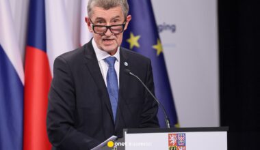 "Nie damy pieniędzy na uzbrojenie". Babisz ma propozycję w sprawie Ukrainy