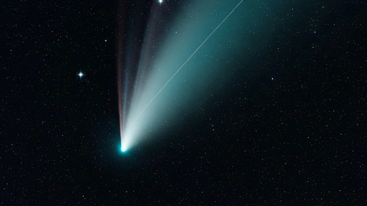 Kometa 3I/ATLAS dziwnie się zachowuje. Loeb mógł mieć rację