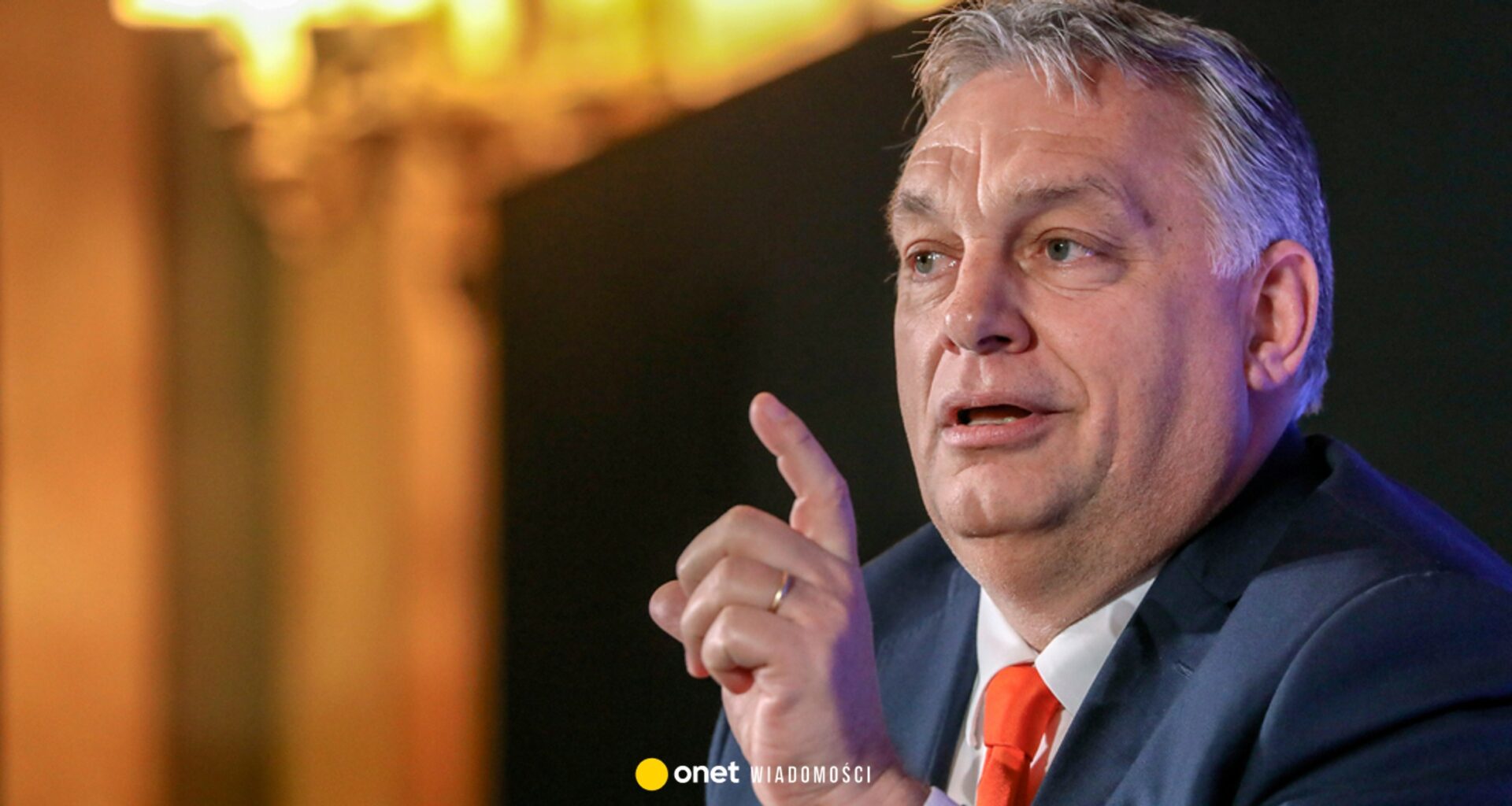 Rząd Orbana straszy Węgrów. "Brukselskie plany wojenne"