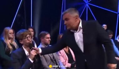 Spięcie na antenie TVP Info. Prowadzący odebrał mikrofon